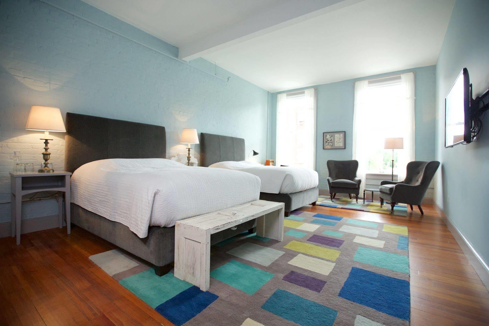 Hotel On North Pittsfield